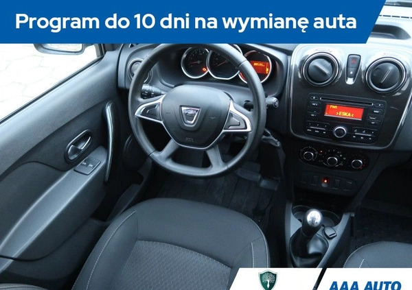 Dacia Logan cena 32000 przebieg: 88579, rok produkcji 2017 z Koniecpol małe 137